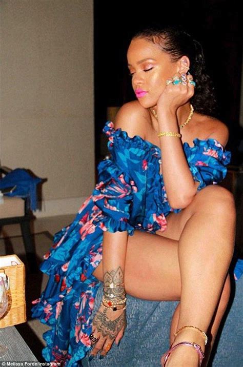 Looks Rihanna Mode Rihanna Rihanna Outfits Rihanna Style Estilo Rihanna Celebrities Female