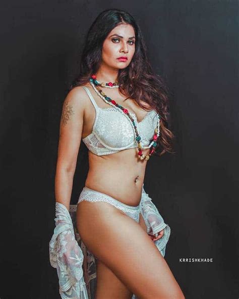 70 hot and sexy photos of aabha paul mastram and gandii baat actress in bikini