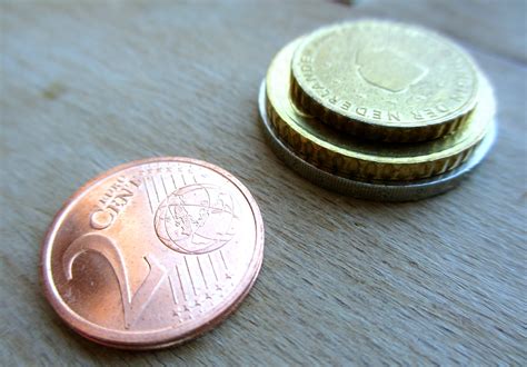 Eu Considers Withdrawal Of 1 And 2 Euro Cent Coins