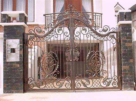 Contoh Desain Pagar Rumah Mewah | Inspirasi Dekor Rumah