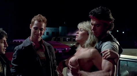 Suzee Slater Savage Streets 1984 HD Public Sex Scene SEXNHANH CO