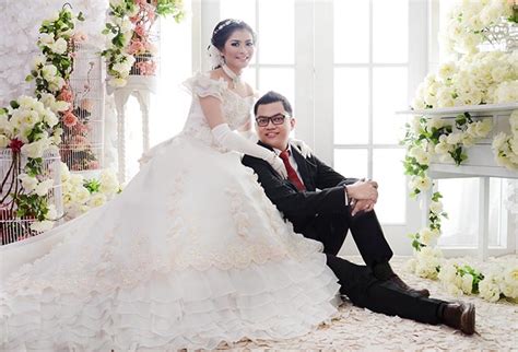 Studio ini memperkenalkan konsep foto oai ( outdoor at indoor). Jakarta Wedding Festival 2015 Dipadati Calon Pengantin ...