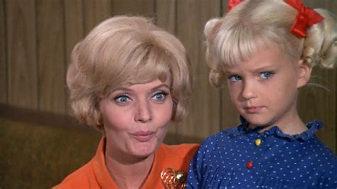 watch the brady bunch season 1 episode 7 kitty karry all is missing full show on paramount plus