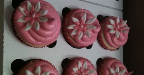 The Krafty Life Of Kali Rose Pink Fondant Flower Cupcakes