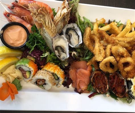 They Call This A Seafood Platter For One Gorgeously Fresh Seafood With