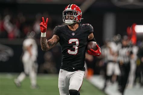 Falcons Jessie Bates Leads Nfc Free Safeties In Pro Bowl Voting