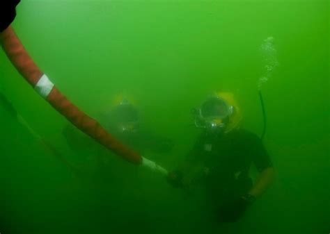 The Delicate Challenging Job Of An Underwater Crime Scene