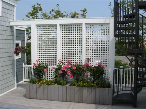 Use A Privacy Fence For A More Private Deck Or Patio