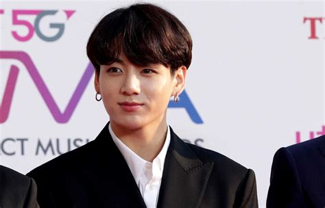 Bts is known for their colorful hair and changing styles. La photo de profil de BTS Jungkook sur Apple Music a ...