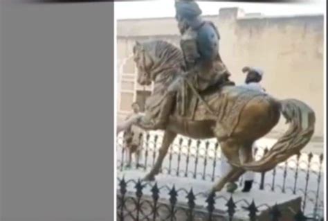 Pakistan Video Maharaja Ranjit Singh Statue Vandalized In Lahore