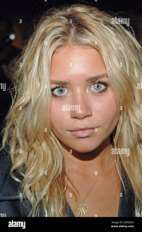 Us Actress Ashley Olsen Attends Calvin Klein Spring 2006 Fashion Show