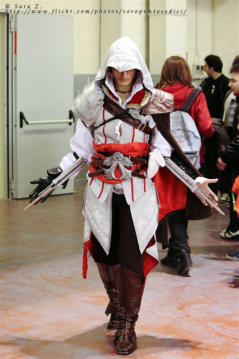 Assassin S Creed Cosplay I Like How Well It S Put Together Assassins Creed Cosplay Best