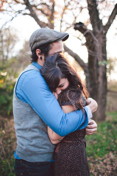 Absolutely Adorable Hugging Couple Cute Couples Hugging Adorable Couples Cute Couple Quotes