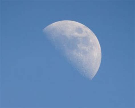 Why Can We See The Moon During The Day Hubpages