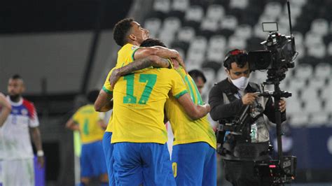 Copa Am Rica News Ten Man Brazil Edge Chile To Set Copa America