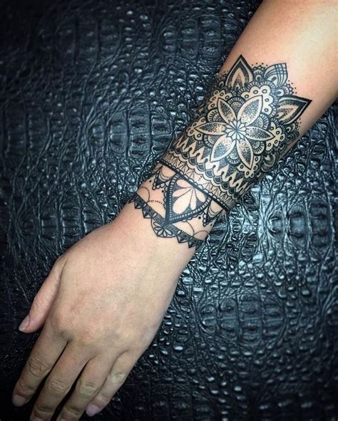 Resultado De Imagen De Mandala Tattoo Sleeve Cuff Tattoo Wrist