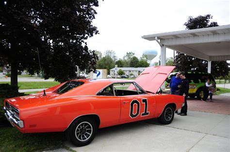 Museum Dukes Of Hazzard Car With Confederate Flag To Stay