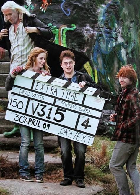 Harry and malfoy stopped behind her. just me | Películas de harry potter, Actores de harry potter, Elenco de harry potter