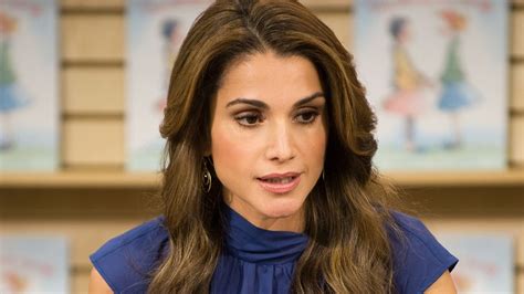 Queen Rania Of Jordan Borrows Princess Beatrices Most Daring Dress Ever Hello