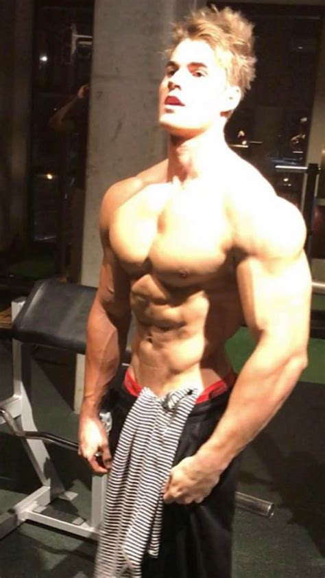 Carlton Loth Year Old Aesthetic Bodybuilder From Australia Bodybuilding Fitness Gym