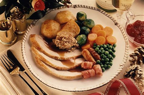 A british christmas dinner plate, featuring roast turkey, roast potatoes, mashed potatoes and english cuisine encompasses the cooking styles, traditions and recipes associated with england. Christmas Dinner For 300…And Then Some | Rock 95
