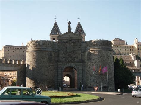 Puerta De Bisagra Nueva Alchetron The Free Social Encyclopedia