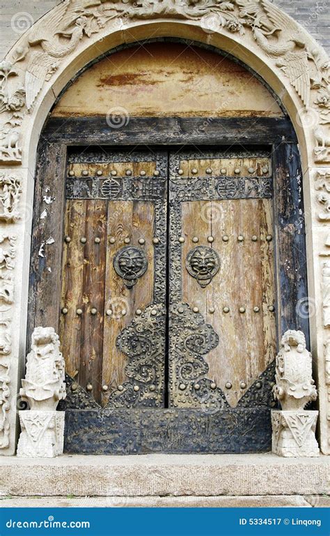 Door Of The Ancient Temple Royalty Free Stock Photography Image 5334517