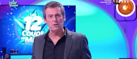 Bienvenue sur le compte officiel des 12 coups de midi ! Les 12 Coups de midi : Zette, la voix-off, reçoit une invitée dans sa cabine… Et c'est une ...