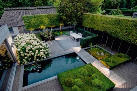 18 Great Contemporary Gardens Contemporary Garden Design Modern