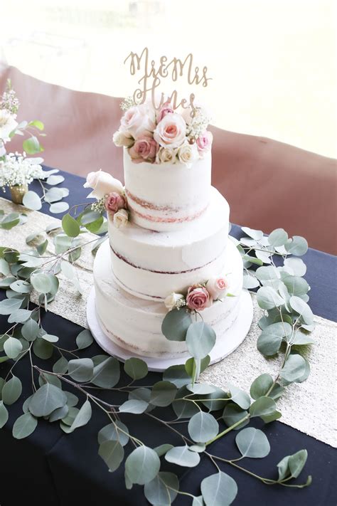 Detroit Michigan Wedding Photographer Mallory Tahy Photography Wedding Cake Inspirati ...