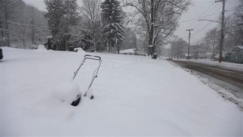Rochester Ny Weather Buffalo Snowstorm Live Updates Snow Totals