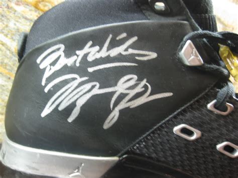 Air Jordan Xvii Game Worn Autographed Michael Jordan Sample Air