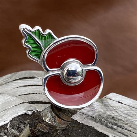 Second World War Armed Forces Pin Poppy Shop Uk