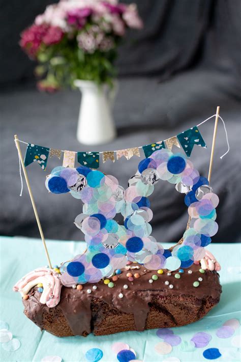 Diy wimpelkette zum herunterladen und ausdrucken: Geburtstagskuchen Druckvorlage Wimpelkette Kuchen Vorlage Zum Ausdrucken - Kuchen Wimpel Happy ...