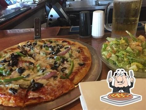 Judges Pizza 5171 Ne Chouteau Trfy In Kansas City Restaurant Menu And Reviews