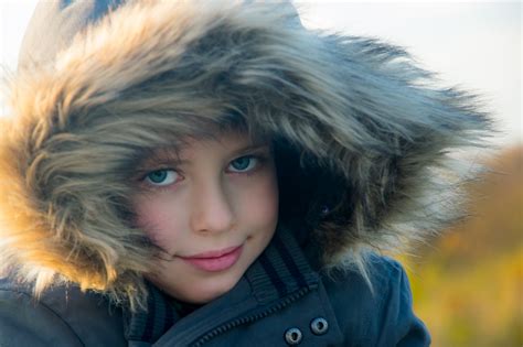 Geht dies nicht, verkühlt diese brut ( kann man auch oft im frühling bei zu früh erstellten ablegern sehen) diese wird. Es wird kalt Foto & Bild | kinder, portrait, junge Bilder ...