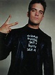 Pin by Claire Robinson on Young Robbie Williams | Robbie williams, Dean ...