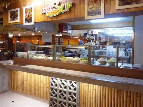 If you are looking for quality quick meal while shopping in gurney paragon, this can be the place. Malaysia Restaurant Renovation | Food Court Interior Design