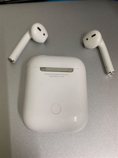Apple Airpods 1st Gen Audio Earphones On Carousell