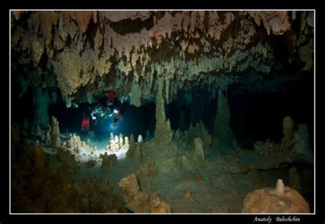 Beautiful Underwater Caves 43 Pics