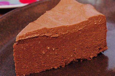 Kalau adonan tidak lengket dengan lidi, maka kue sudah matang dan bisa disajikan ke piring. Inilah Cara Membuat Roti Bolu Panggang Sederhana dan Mudah ...