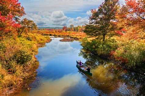 Fall Foliage Getaways Experiences Abound In Connecticut This Autumn