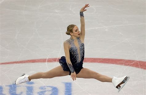 Yes Pro Figure Skaters Fall On Icy Sidewalks Too