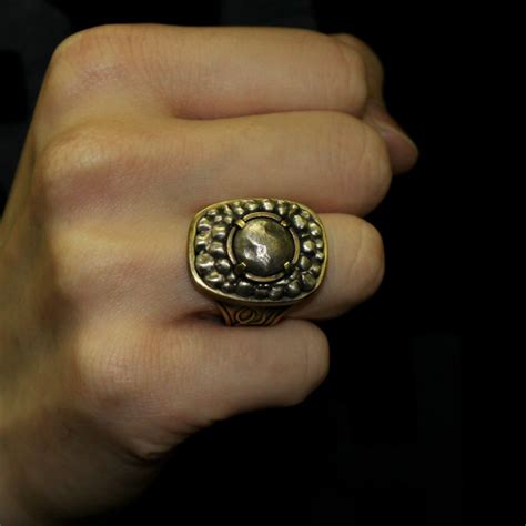 You Can Own Havels And The Silvercats Ring From Dark Souls — Gametyrant