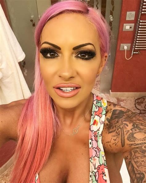 Jodie Marsh Nude And Sexy 41 Photos The Fappening
