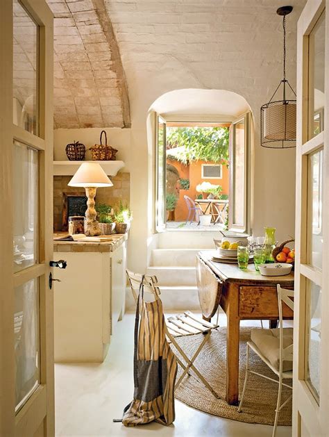 French provincial decor tip #1: How to Decorate in French Provence Style
