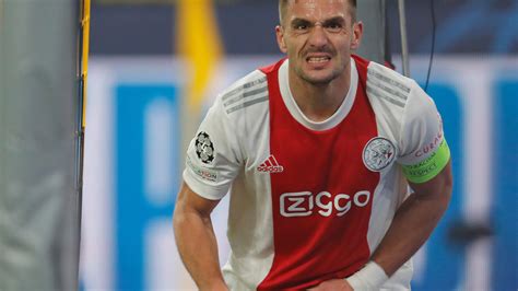 Ajax Amsterdam Dusan Tadic Trägt Jetzt Penis Gips Späßchen Geht Viral