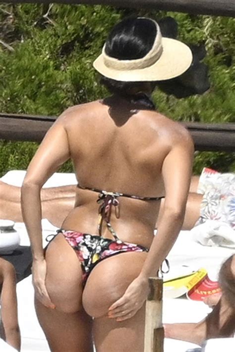 Kourtney Kardashian In Bikini On Vacation In Sardinia 07292019