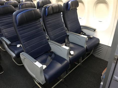United Airlines 737 Seating