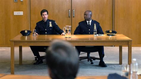 Brooklyn 99 Saison 1 épisode 22 En Replay